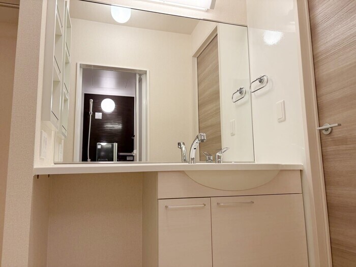 物件内観写真7　(洗面所)