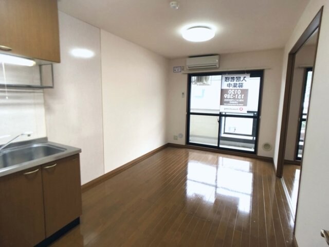 物件内観写真3　(ＤＫ)