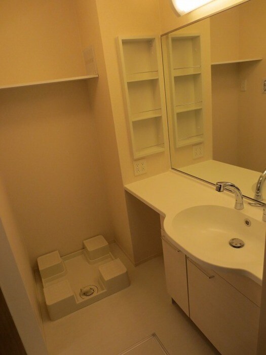 物件内観写真6　(洗髪洗面化粧台)