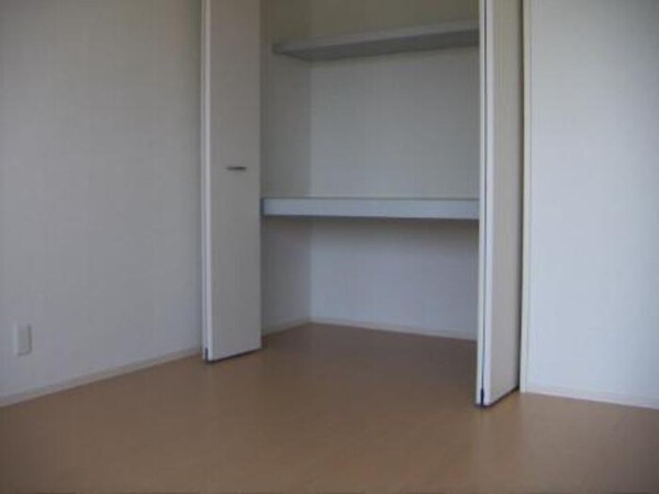 居室(ＬＤＫ隣の洋室)