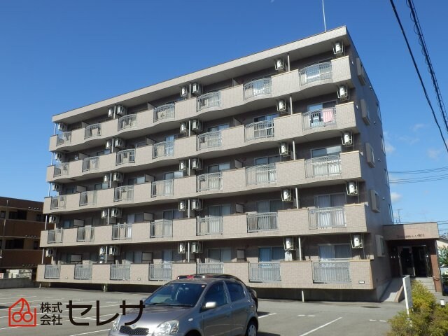 ラムセスＡ小白川の物件外観写真