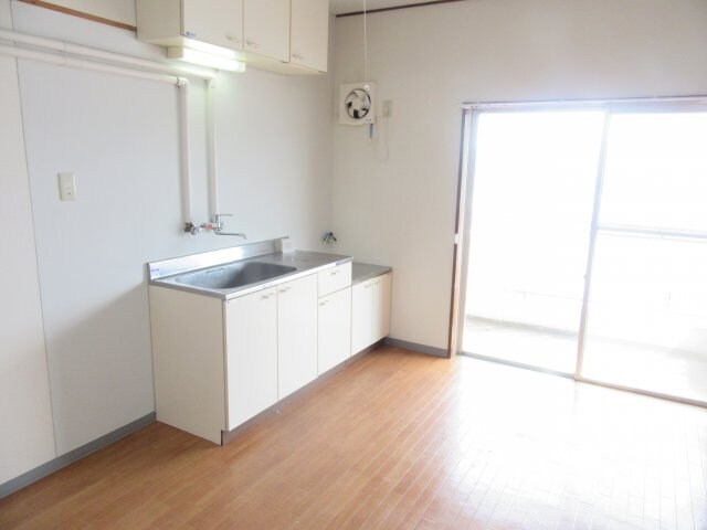 物件内観写真4　(きれいなキッチンです)