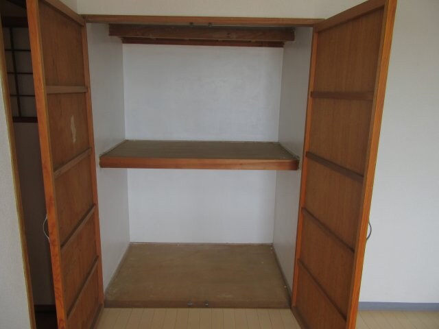 物件内観写真10　(専用の収納スペースです)