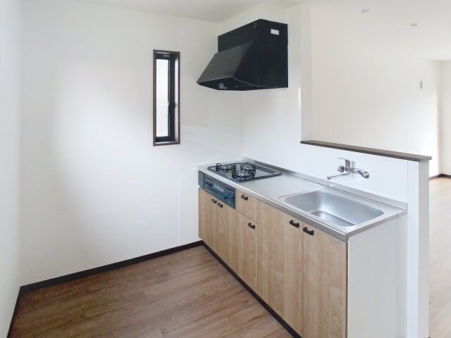 物件内観写真5　(お手入れもしやすいビルトインコンロです。)