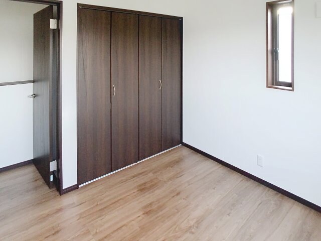 物件内観写真21　(使い勝手のいい洋室です)