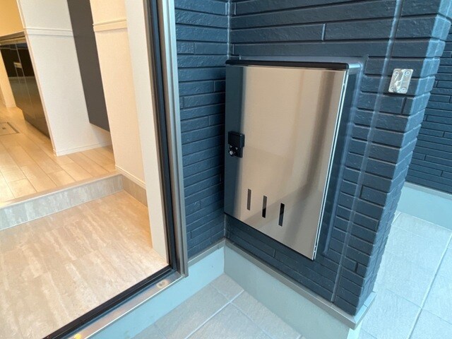 物件内観写真11　(宅配ボックス(イメージ))
