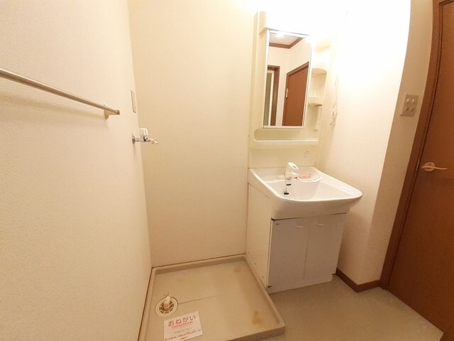 物件内観写真7　(洗面所)