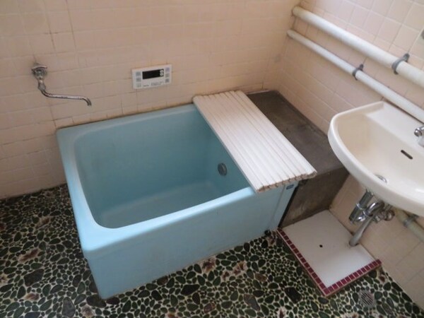 浴室(日々の暮らしに欠かせないお風呂です)