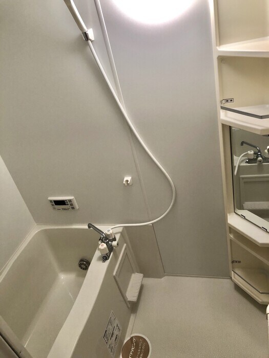 物件内観写真4　(バスルーム)