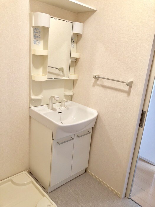 物件内観写真6　(洗面所)