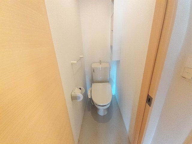 物件内観写真8　(トイレ)