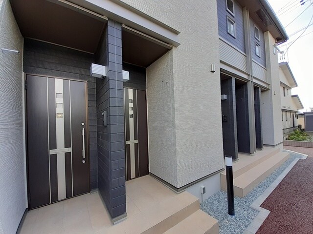 物件内観写真13　(エントランス)