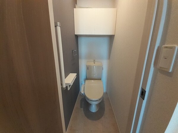 トイレ(トイレ)