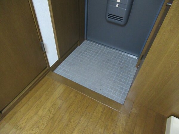 玄関(サンプル写真になります。)