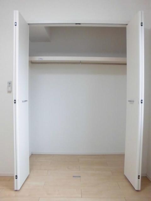 物件内観写真9　(収納)