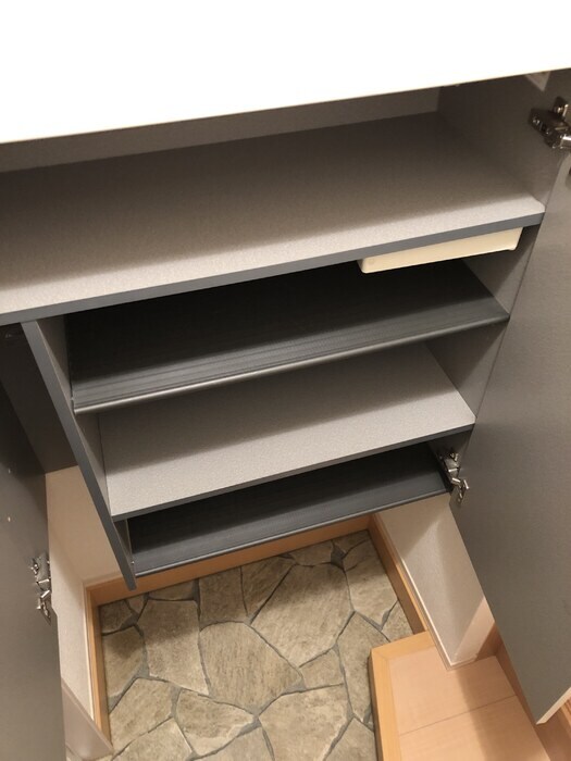 物件内観写真9　(玄関)