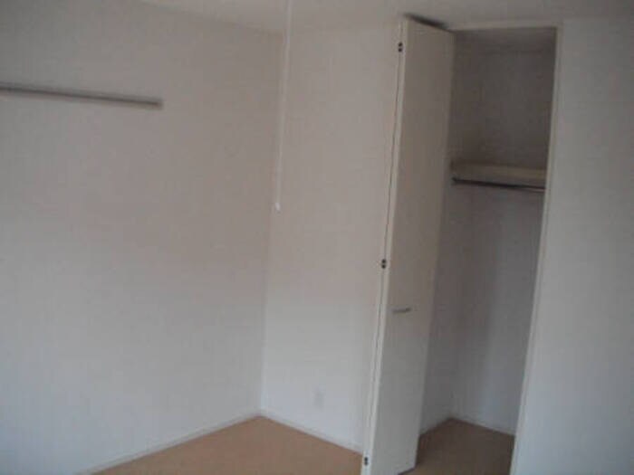 物件内観写真6　(南洋室)