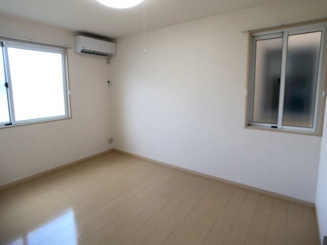 物件内観写真5　(その他部屋・スペース)