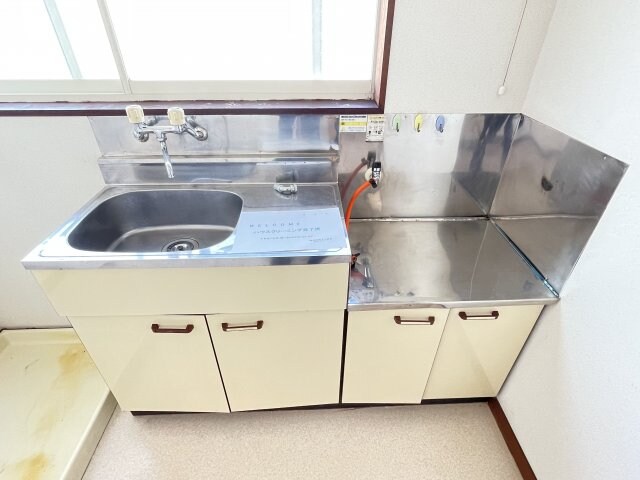 物件内観写真6　(キッチンでお料理をお楽しみください)