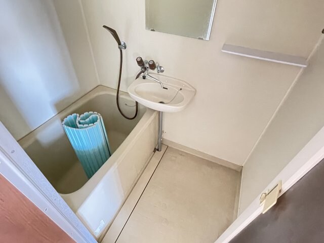 物件内観写真12　(ゆったり過ごせるお風呂です)