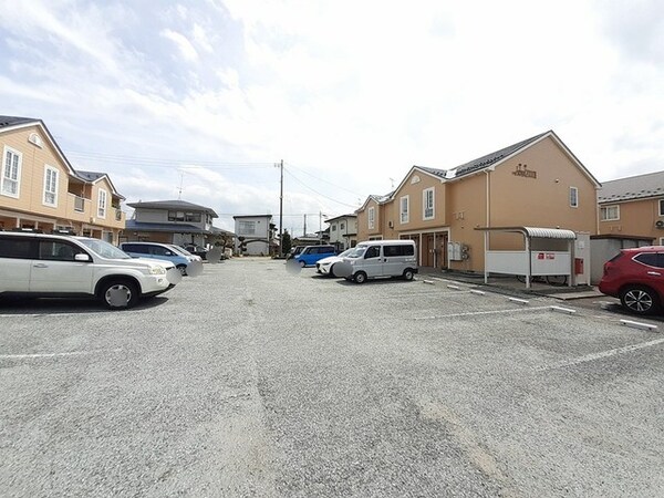 駐車場(駐車場)