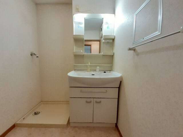 物件内観写真7　(洗面所)