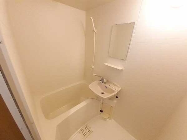 浴室(バス／シャワールーム等)