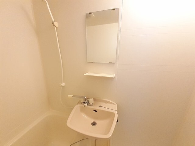 物件内観写真7　(洗面所)