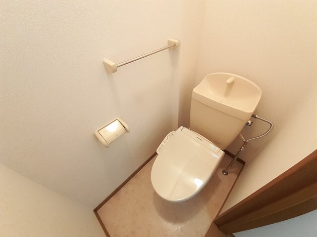 物件内観写真8　(トイレ)