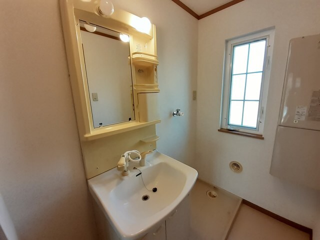 物件内観写真7　(洗面所)