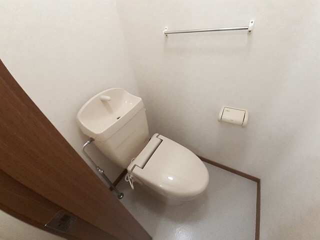 物件内観写真8　(トイレ)