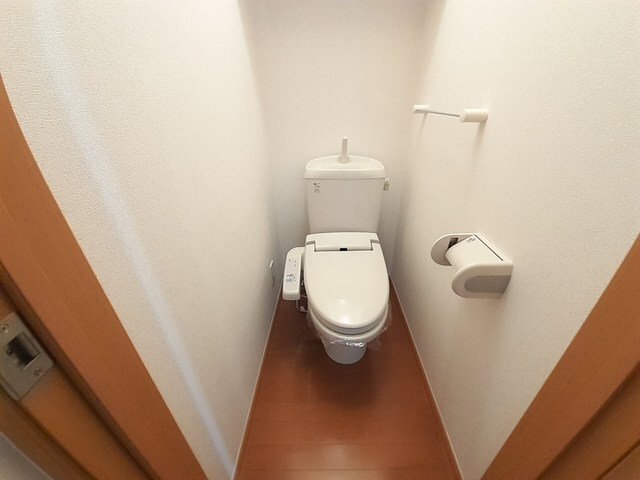 物件内観写真8　(トイレ)