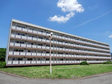 ビレッジハウス六田2号棟外観写真