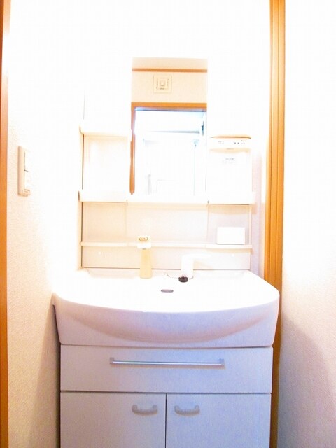 物件内観写真7　(洗面所)