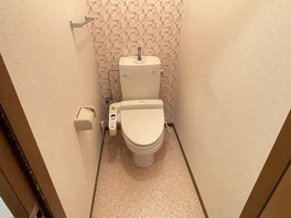 トイレ(同タイプのサンプル写真です。)