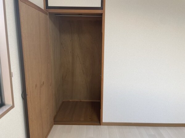 収納(小物を収納するのに便利です)