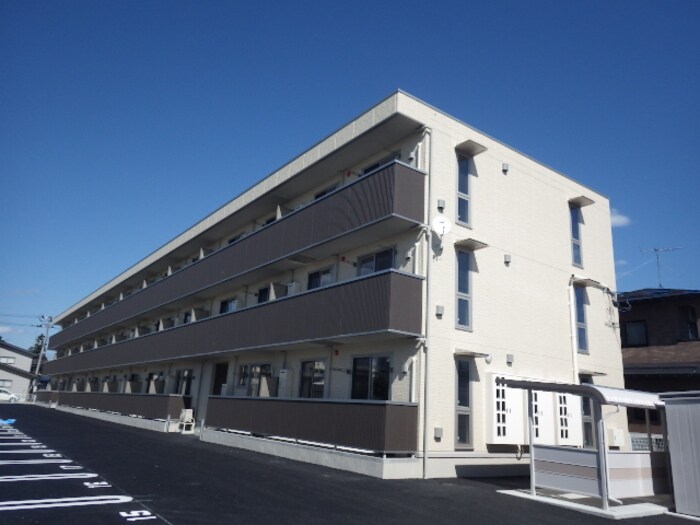 物件外観写真1　(建物外観)