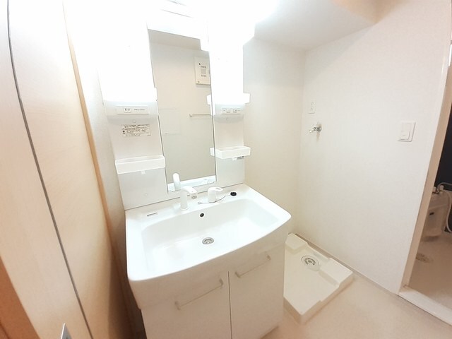 物件内観写真7　(洗面所)