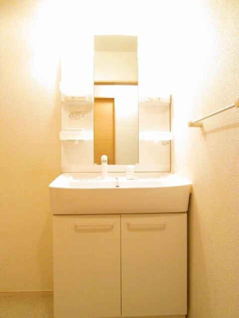 物件内観写真8　(洗面所)