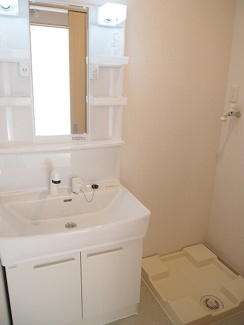 物件内観写真9　(洗面所)