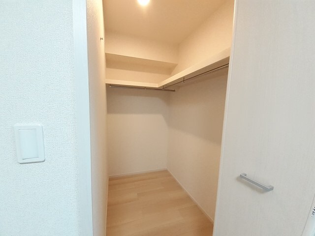 物件内観写真9　(収納)