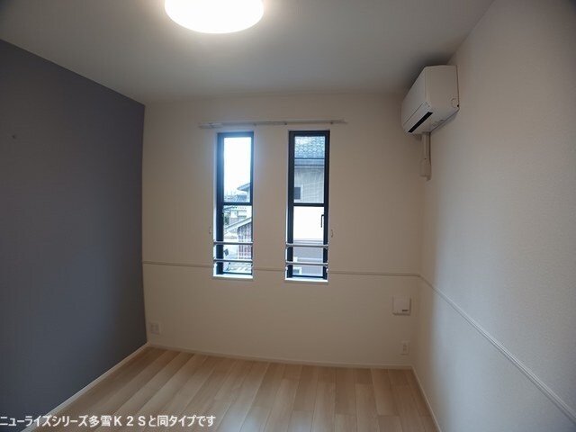 物件内観写真10　(居室・リビング)