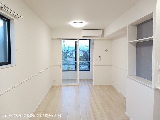 物件内観写真4　(居室・リビング)