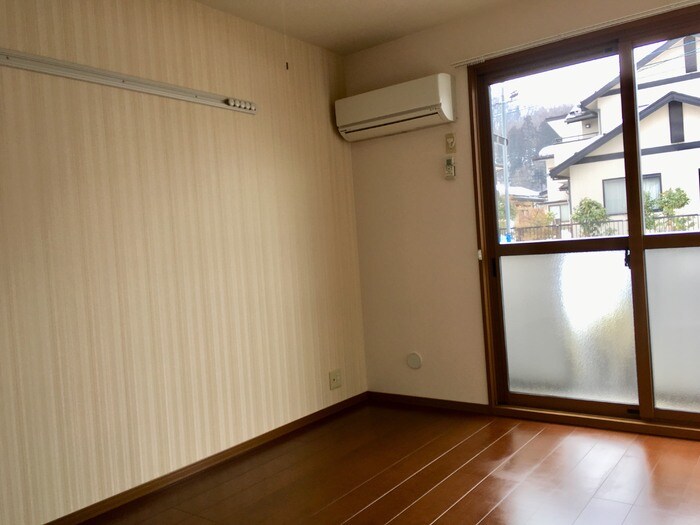 物件内観写真2　(東洋室)