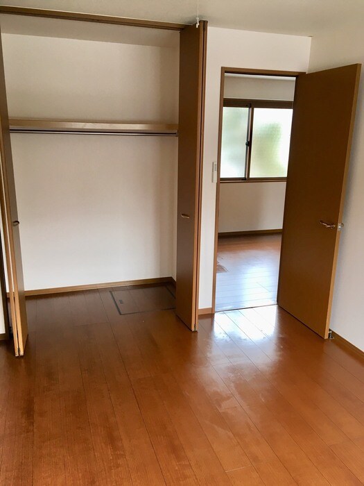 物件内観写真8　(西洋室)