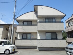 シャルム小白川D外観写真