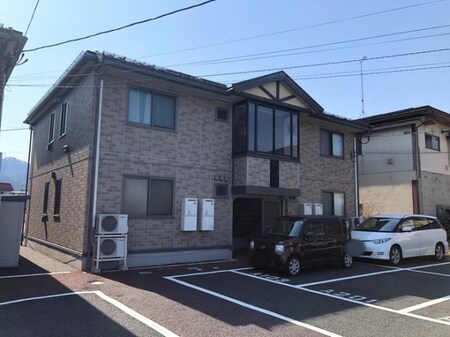 ファミールB外観写真
