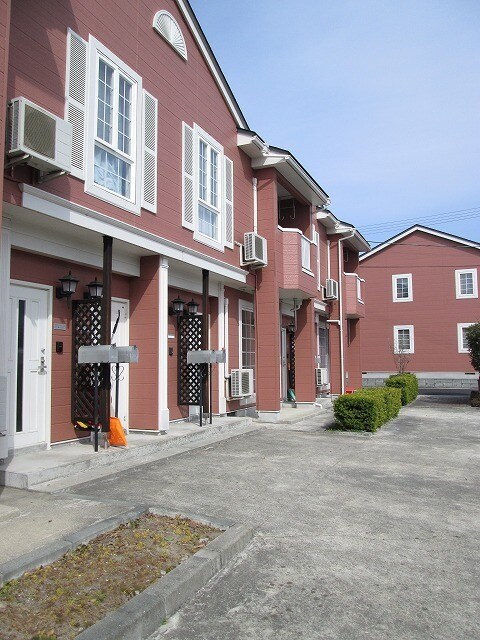 物件外観写真2　(エントランス)