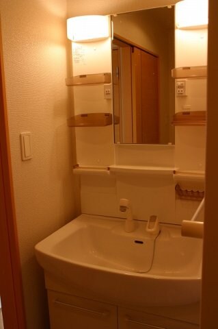 物件内観写真7　(洗面所)