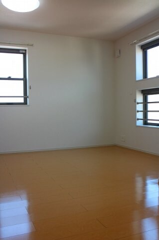 物件内観写真9　(その他部屋・スペース)